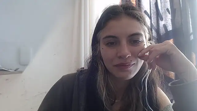 Snapshot of mariecam420 chatting on 01/22/25, 02:14 mariecam420 online show from 01/22/25, 02:14