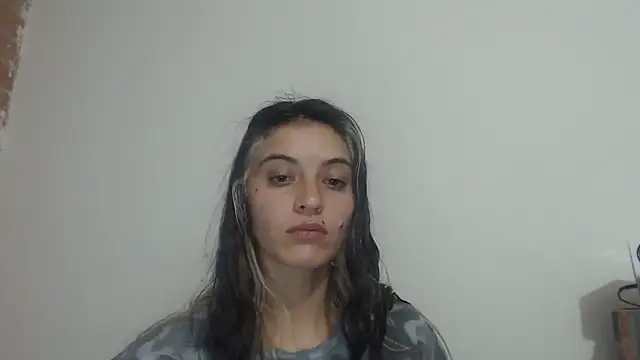 Snapshot of mariecam420 chatting on 02/20/25, 02:07 mariecam420 online show from 02/20/25, 02:07