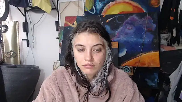 Snapshot of mariecam420 chatting on 03/15/25, 06:10 mariecam420 online show from 03/15/25, 06:10