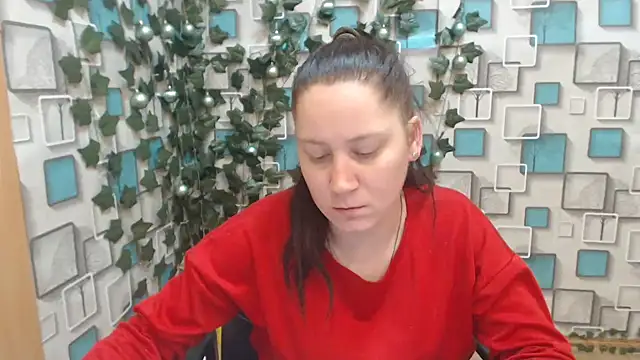 JosieJun  online show from 02/04/25, 08:38