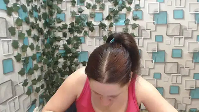 JosieJun  online show from 02/12/25, 09:11