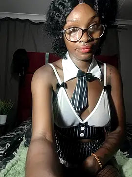 Snapshot of HoneyDropsX chatting on 03/02/25, 05:14 HoneyDropsX online show from 03/02/25, 05:14