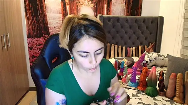 sofia23dirty online show from 12/01/25, 10:20