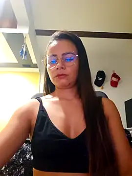 Snapshot of MistressSlut1 chatting on 11/03/25, 01:23 MistressSlut1 online show from 11/03/25, 01:23