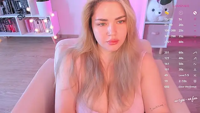 Snapshot of pussy-kattt chatting on 05/27/26, 08:00 pussy-kattt online show from 05/27/26, 08:00