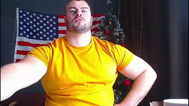 Snapshot of muscularjohnforuX chatting on 12/15/24, 07:21 muscularjohnforuX online show from 12/15/24, 07:21