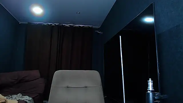 Snapshot of muscularjohnforuX chatting on 03/22/25, 06:54 muscularjohnforuX online show from 03/22/25, 06:54