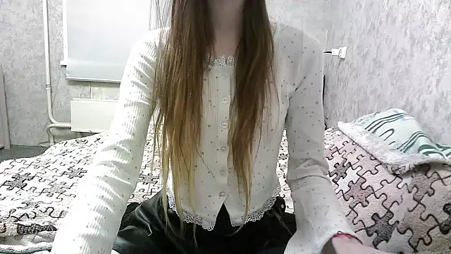 KittyBounty online show from 12/19/25, 03:19