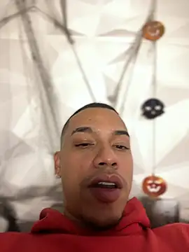 Snapshot of BestMasterForYou chatting on 10/12/25, 01:37 BestMasterForYou online show from 10/12/25, 01:37