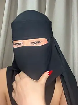 Snapshot of arabiaAna chatting on 07/12/26, 09:39 arabiaAna online show from 07/12/26, 09:39