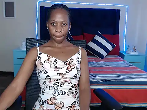 QUEENMANDYY online show from 03/20/26, 03:39