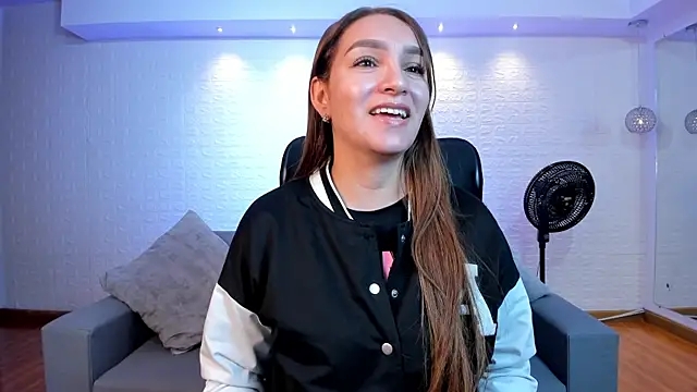 miataylorr1 online show from 09/10/25, 12:16