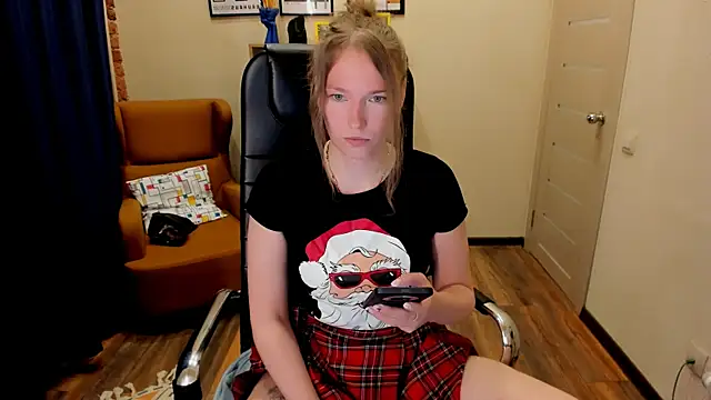  fiona Love online show from 04/14/26, 08:04