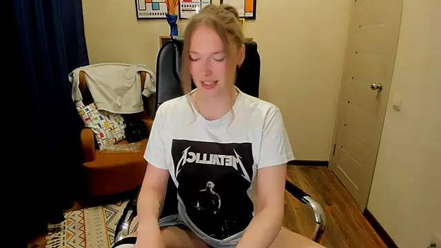  fiona Love online show from 04/28/26, 07:41