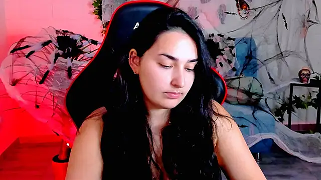 Snapshot of CeceliaJohnson chatting on 10/24/25, 08:11 CeceliaJohnson online show from 10/24/25, 08:11