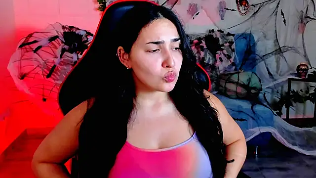 Snapshot of CeceliaJohnson chatting on 10/28/25, 08:07 CeceliaJohnson online show from 10/28/25, 08:07