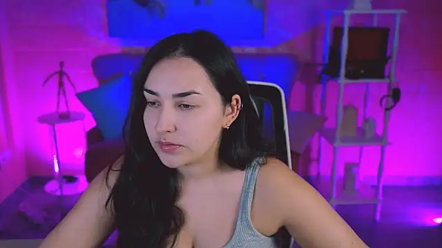 Snapshot of CeceliaJohnson chatting on 11/20/25, 08:14 CeceliaJohnson online show from 11/20/25, 08:14