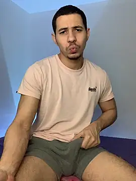 Snapshot of steven_clain chatting on 12/13/24, 09:46 steven clain online show from 12/13/24, 09:46