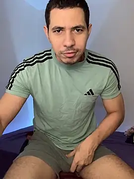 Snapshot of steven_clain chatting on 12/17/24, 05:58 steven clain online show from 12/17/24, 05:58