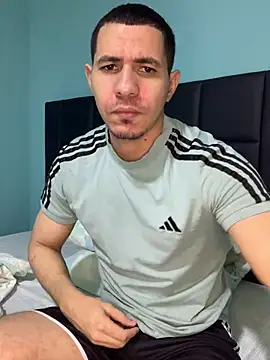 Snapshot of steven_clain chatting on 12/28/24, 04:30 steven clain online show from 12/28/24, 04:30