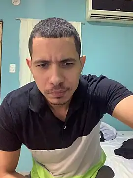 Snapshot of steven_clain chatting on 01/10/25, 09:13 steven clain online show from 01/10/25, 09:13