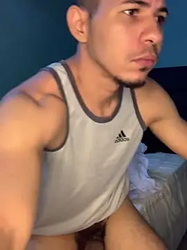 Snapshot of steven_clain chatting on 03/19/25, 09:37 steven clain online show from 03/19/25, 09:37