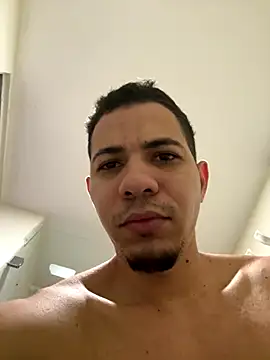 Snapshot of steven_clain chatting on 09/28/25, 10:37 steven clain online show from 09/28/25, 10:37