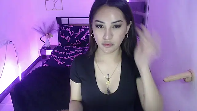 Snapshot of TS_QueenMistress chatting on 02/19/25, 10:34 TS QueenMistress online show from 02/19/25, 10:34