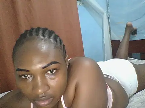 cute lavenda online show from 12/04/25, 12:42