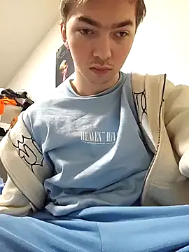 BigJuicy18cm online show from 02/19/25, 03:27