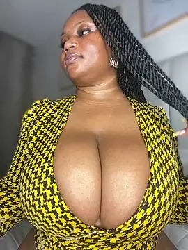 Hyra Ari online show from 12/20/25, 07:48