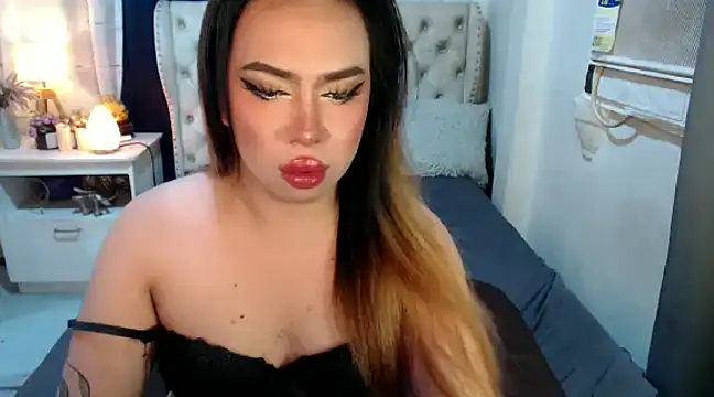 RebecaNextToYou online show from 12/11/24, 05:15