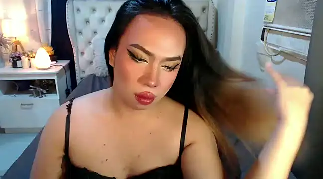 RebecaNextToYou online show from 12/11/24, 08:18