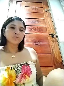 Snapshot of MS_Isabella_Snow92 chatting on 11/18/25, 08:35 MS Isabella Snow92 online show from 11/18/25, 08:35