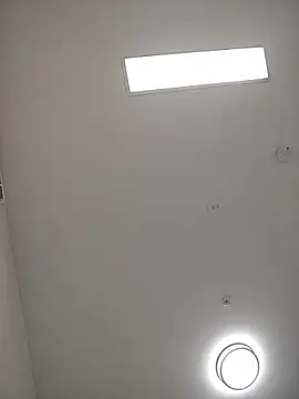 Susannemilf online show from 10/17/25, 11:13