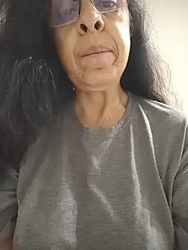 Susannemilf online show from 11/17/25, 02:23