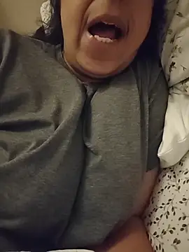 Susannemilf online show from 02/25/26, 02:43