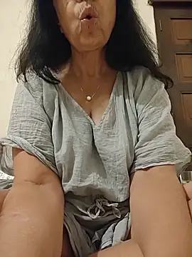 Susannemilf online show from 03/22/26, 03:26