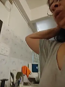 Susannemilf online show from 03/23/26, 03:43