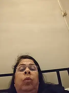 Susannemilf online show from 04/05/26, 04:04