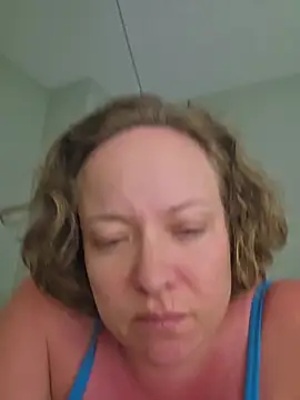 julimonroe online show from 07/21/26, 12:35