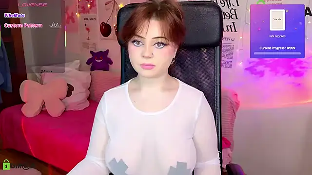 Snapshot of StellaMilla chatting on 04/25/26, 12:02 StellaMilla online show from 04/25/26, 12:02