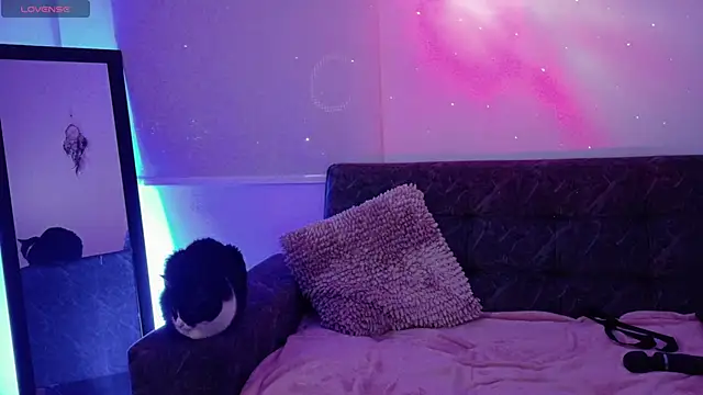 Snapshot of Lia_Tinez chatting on 09/29/25, 11:42 Lia Tinez online show from 09/29/25, 11:42