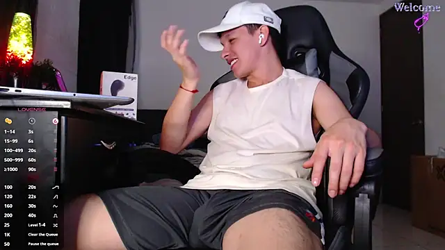 Angel-Twink online show from 02/12/26, 02:39