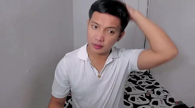 xSebastian19 online show from 12/16/24, 04:27