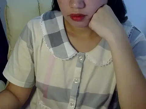    zurIII09  online show from 09/21/25, 07:15