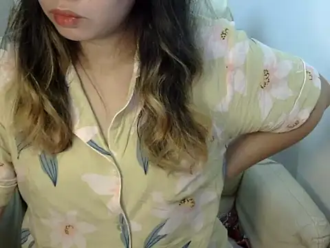    zurIII09  online show from 09/27/25, 11:10