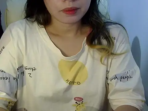    zurIII09  online show from 09/29/25, 07:57