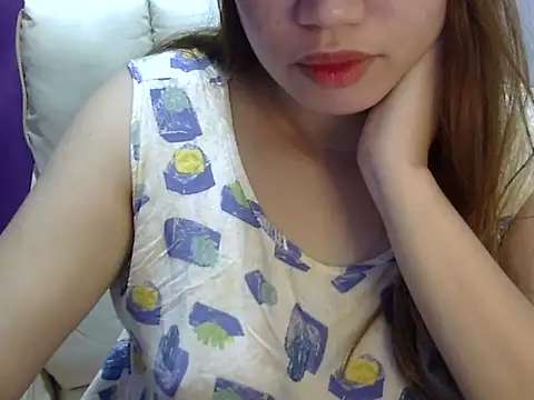    zurIII09  online show from 03/14/26, 01:44