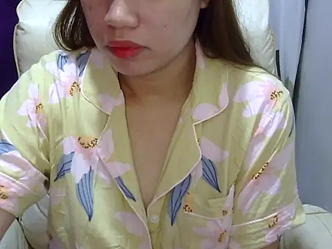 Snapshot of ___zurIII09_ chatting on 07/12/26, 11:18 zurIII09 online show from 07/12/26, 11:18